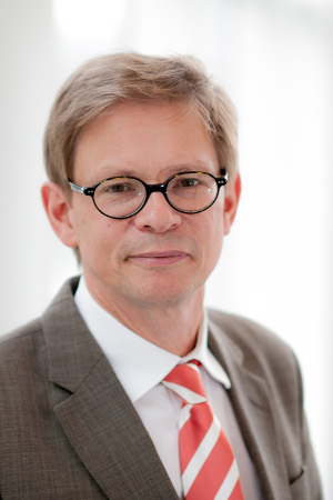 Prof. Dr. Stefan Buchholz, Leiter der Creavis Technologies & Innovation, Evonik Industries AG